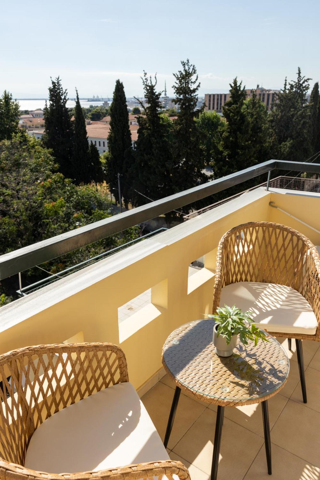 Urban Colors Apartments By Binobi! Thessaloniki Exterior photo