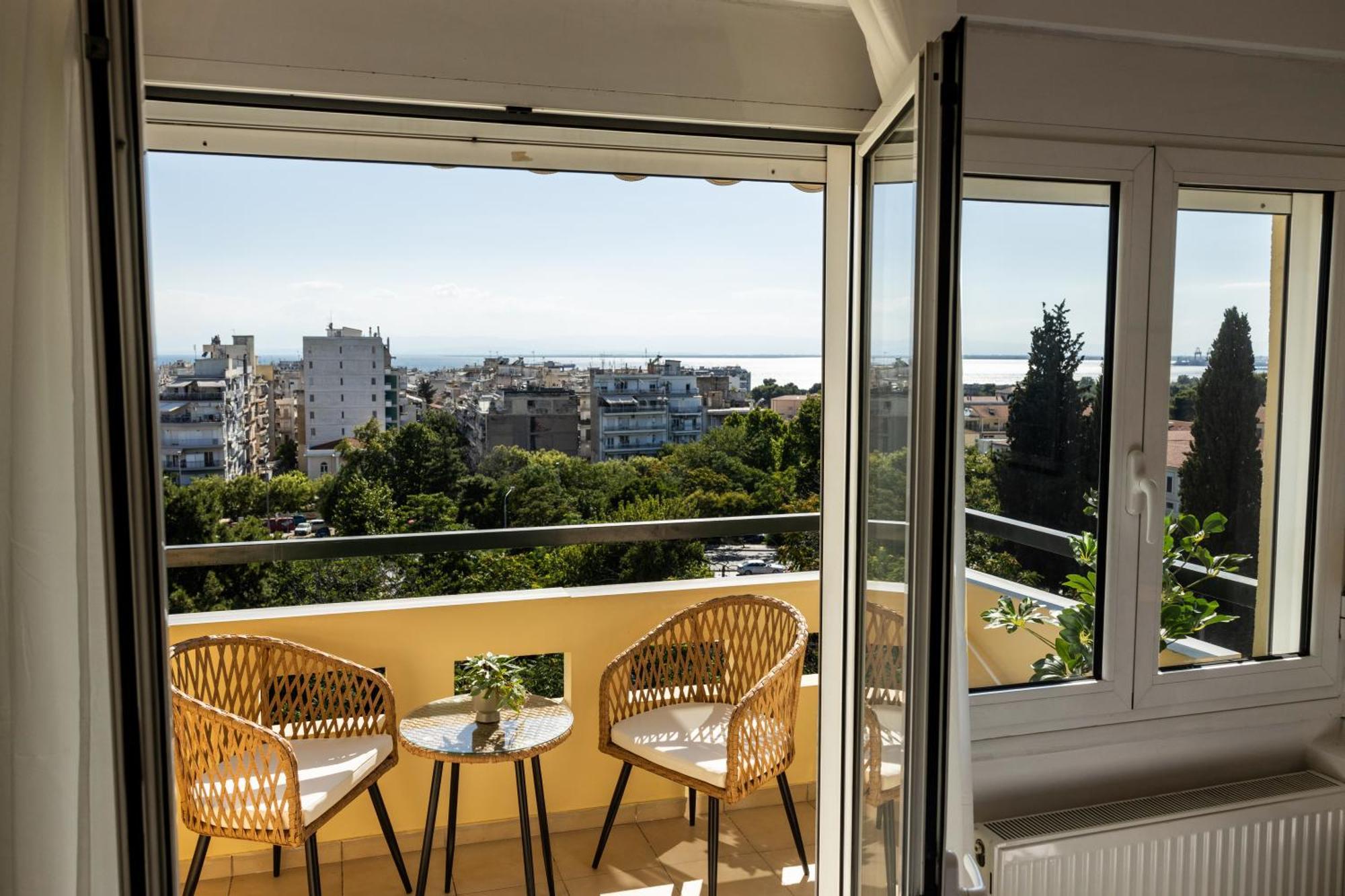 Urban Colors Apartments By Binobi! Thessaloniki Exterior photo